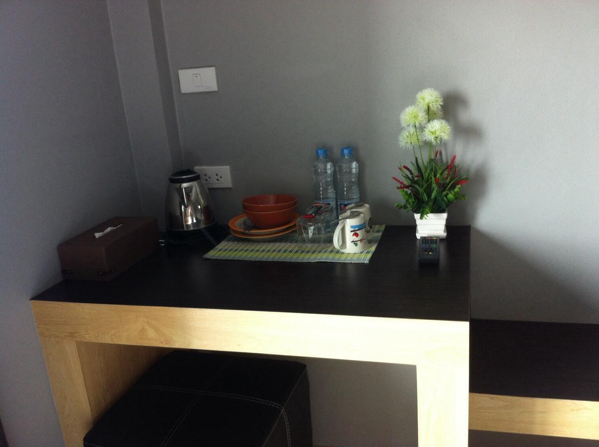 Hobby Hotel Uttaradit Zewnętrze zdjęcie