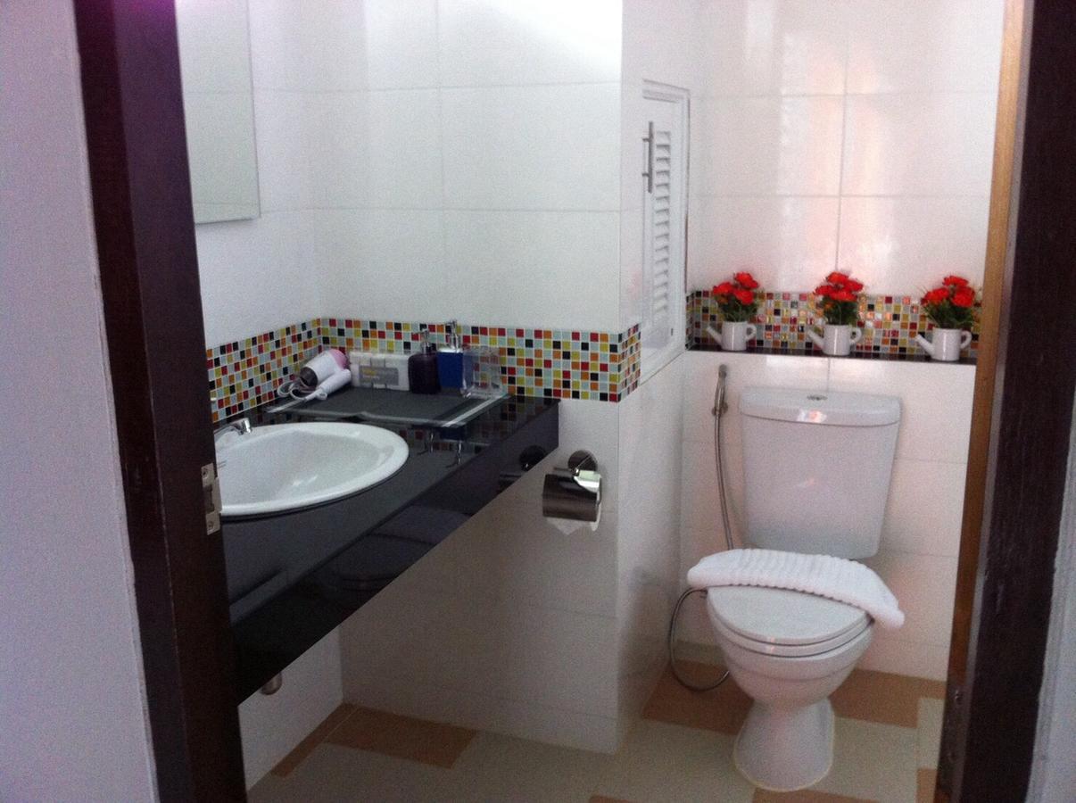 Hobby Hotel Uttaradit Zewnętrze zdjęcie
